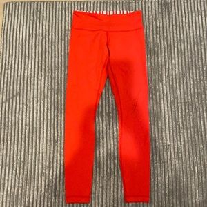 Lululemon Wunder Unders size 4